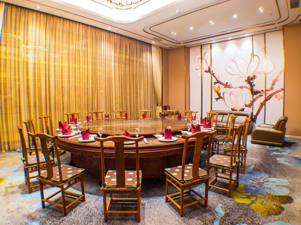 Zhongshan Guzhen Huayu Landmark Hotel ภายนอก รูปภาพ