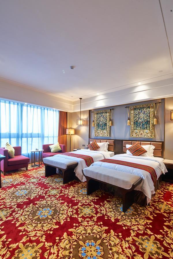 Zhongshan Guzhen Huayu Landmark Hotel ภายนอก รูปภาพ