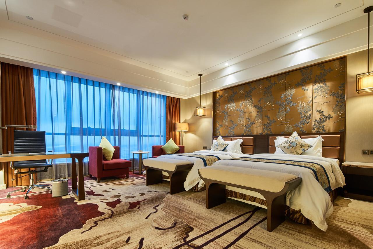 Zhongshan Guzhen Huayu Landmark Hotel ภายนอก รูปภาพ