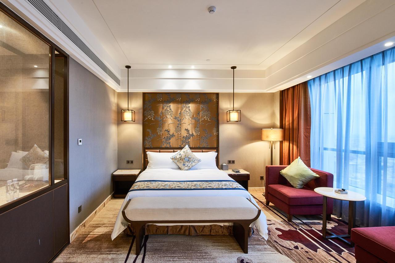 Zhongshan Guzhen Huayu Landmark Hotel ภายนอก รูปภาพ